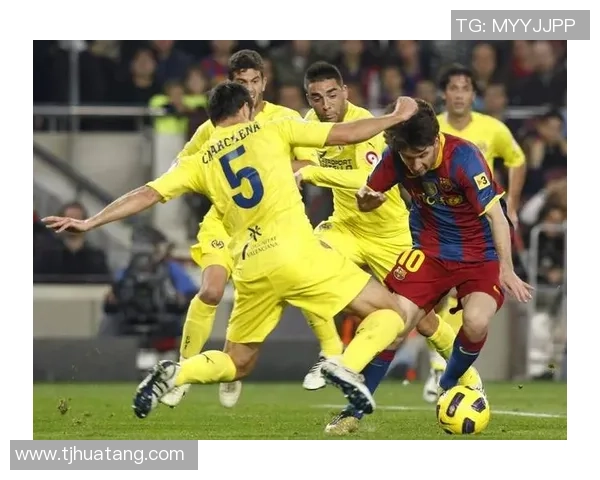 巴塞罗那与比利亚雷亚尔激战正酣双方争夺胜利的精彩瞬间回顾