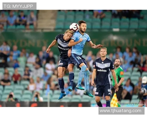 珀斯光荣主迎战客场悉尼球队力争主场胜利展现实力与风采